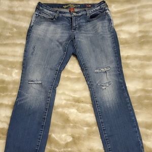 Torn junior size skinny jeans